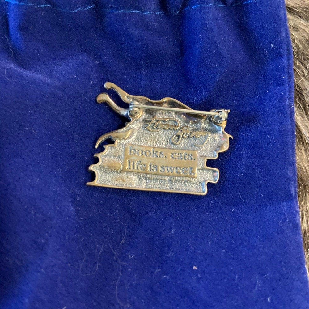 Brooch - Picture 2 of 4
